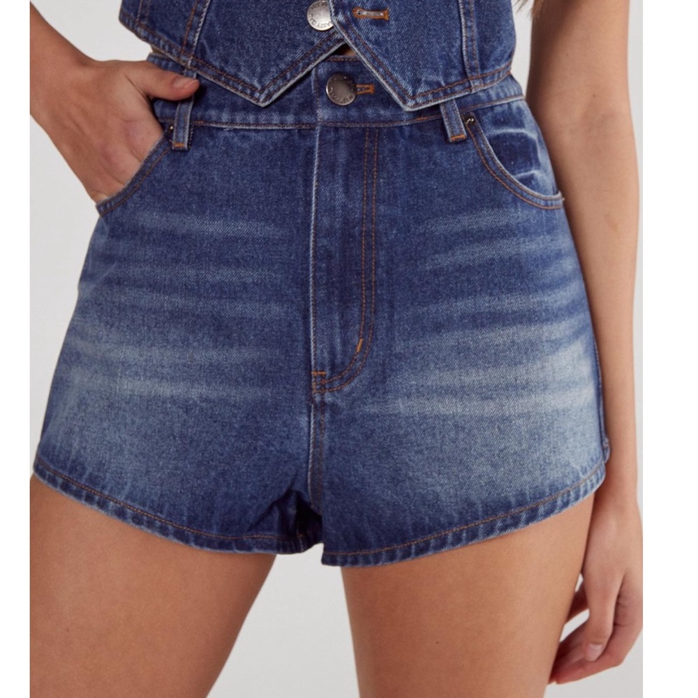 Nasty Gal pearl demin shorts - Picture 4 of 4